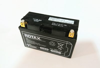 Battery Yuasa 12V